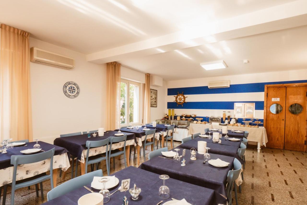 Hotel Villa Del Mare Senigallia Eksteriør billede